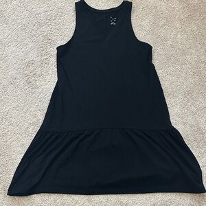 V-Neck sleeveless dress